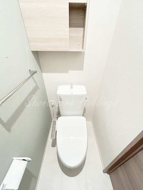 茅ヶ崎市赤松町のアパートのトイレ