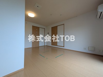 【居間・リビング】 | Reveur Constellation　Ⅰ番館 | 10帖
