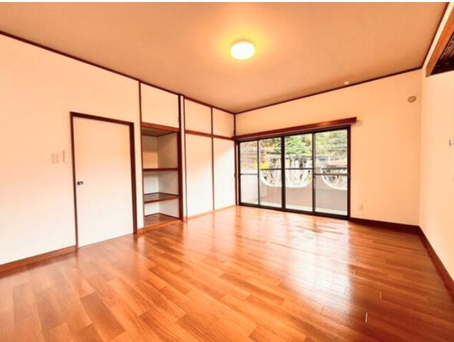 【洋室】 | 駿東郡清水町徳倉 中古住宅 XH06144 | 清水町徳倉　2F洋室10帖　リフォ－ム後