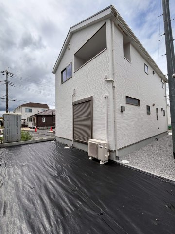 あきる野市下代継　新築駅徒歩7分！|南側は隣地との距離がしっかり確保されており、明るい光が入りやすい心地よい住環境です☆