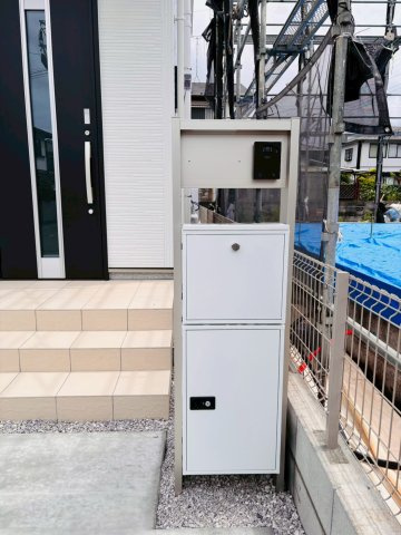 あきる野市下代継　新築駅徒歩7分！|宅配BOX付きで不在時のお荷物受け取りも安心♪