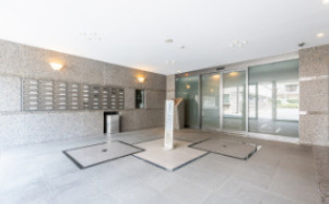 ルーブル中村橋弐番館のロビー