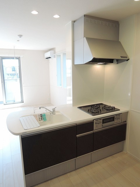 Ｇｒｅｅｎ　Ｆｏｒｅｓｔのキッチン|★グリル付きガス３口システムキッチン★