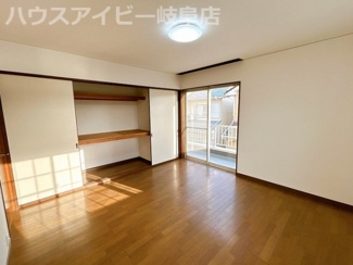 【洋室】 | 大垣市綾野！再生住宅！お車並列2台可能！各お部屋7.5帖以上のゆとりのある5LDK！ | 大垣市綾野！再生住宅！お車並列2台可能！各お部屋7.5帖以上のゆとりのある5LDK！