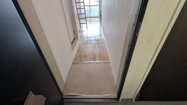 モールセゾン原の玄関
