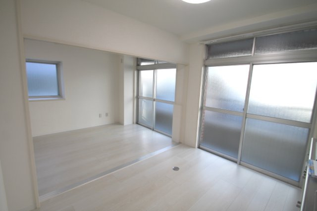 【居間・リビング】