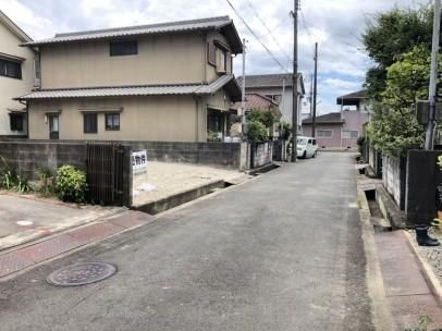 たつの市龍野町島田　売地の前面道路含む現地写真