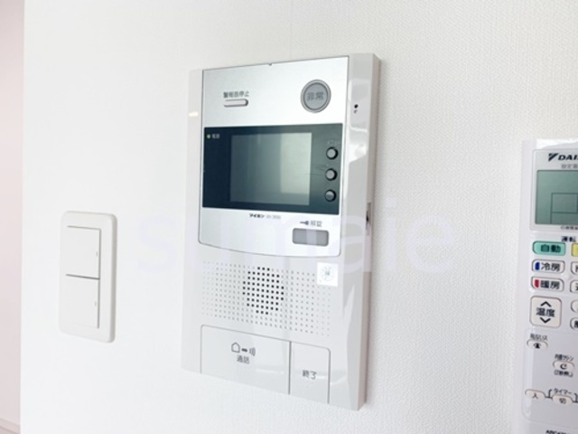 S-RESIDENCE王子westのセキュリティ|モニター付きインターホン！