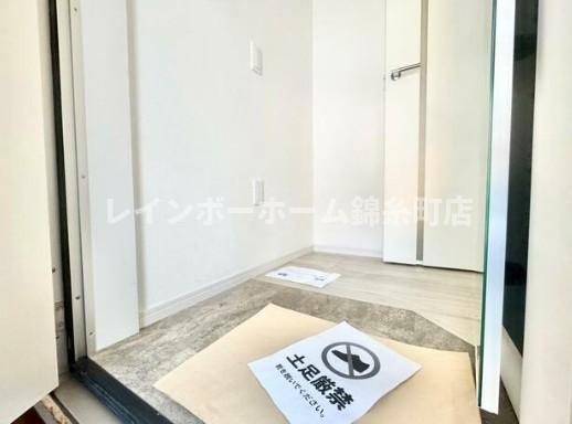 KLEIS竹ノ塚の玄関