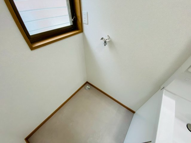 八街ほ　中古戸建のランドリースペース