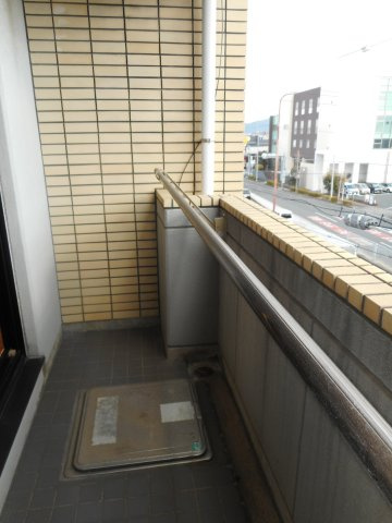 【バルコニー】 | ユトリロつつじが丘2