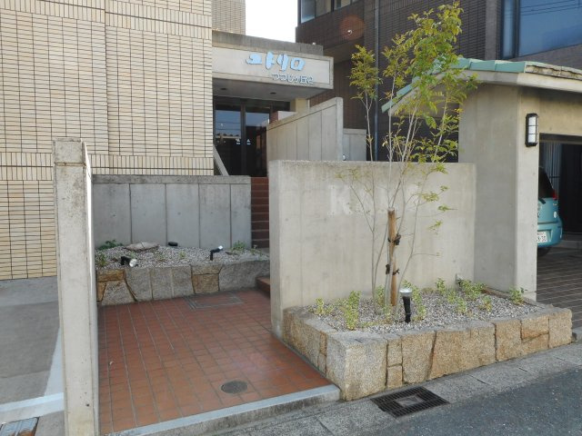 【エントランス】 | ユトリロつつじが丘2