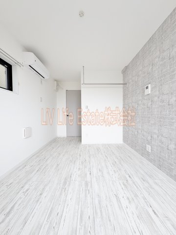 Celeste KOGANEの洋室