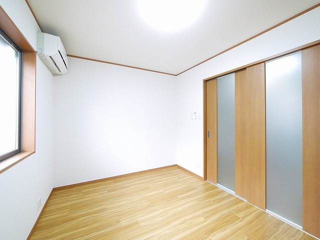 出口貸家（ワンルーム）の洋室
