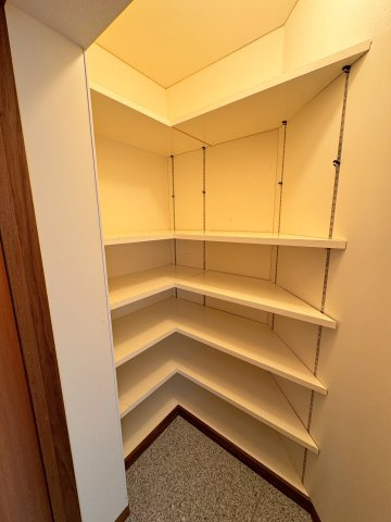 等々力7丁目戸建ての収納