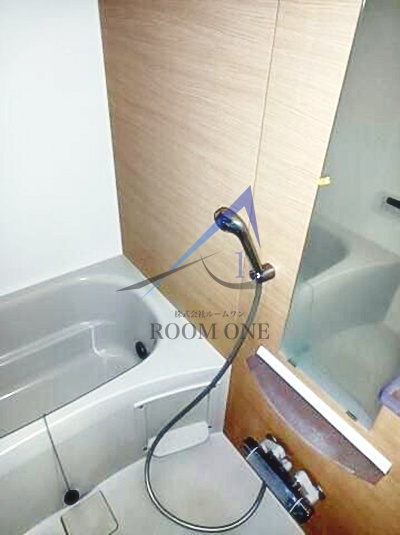 レーヴ京成高砂の浴室|お風呂です。