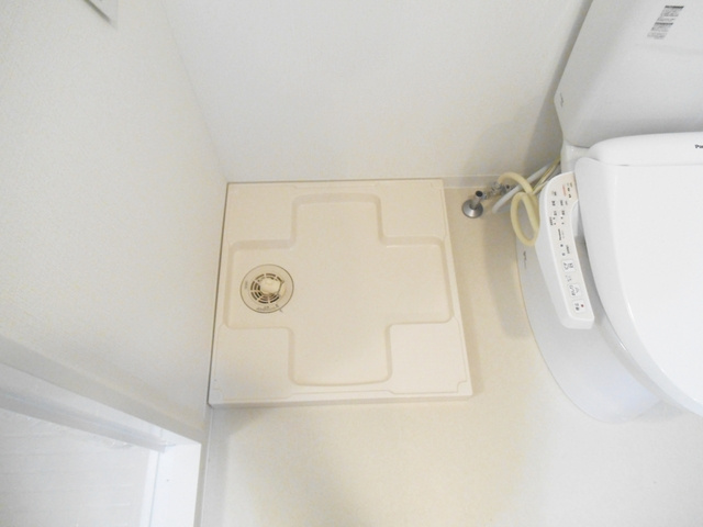 ガリシア王子神谷の設備|洗濯機置き場です