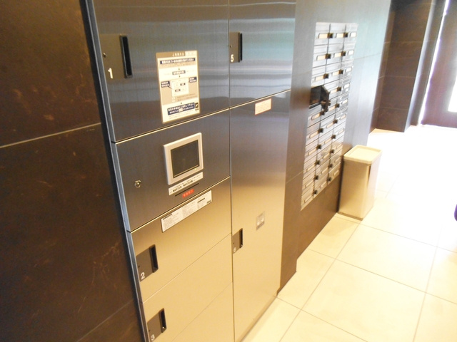 ガリシア王子神谷のその他共用部分|宅配ボックスです