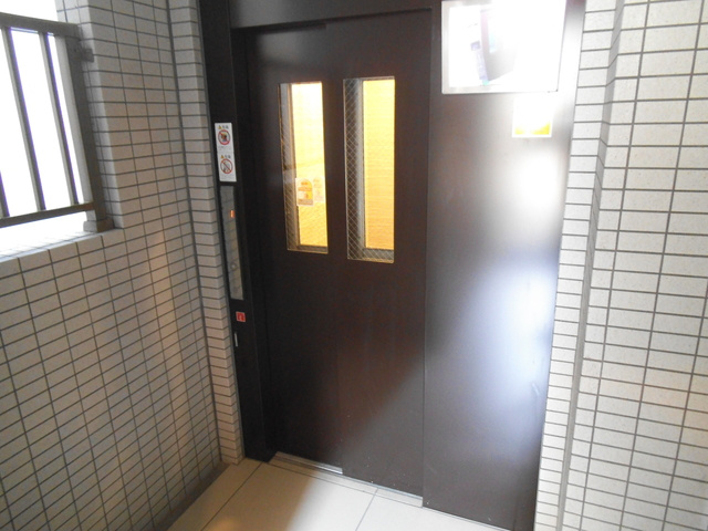 ガリシア王子神谷のその他共用部分|エレベーターです