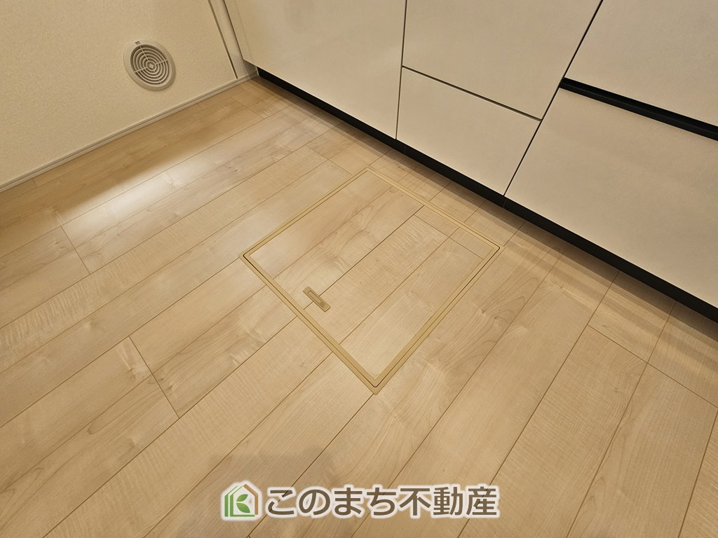 LiveleGarden.S第1栃木都賀町平川の収納|床下収納は意外と容量があり、日常のストックにも大活躍です♪