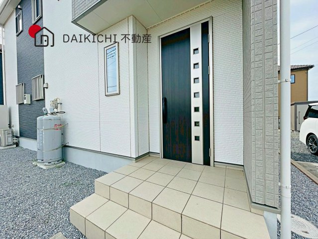 【玄関】 | 加須市上三俣　中古戸建
