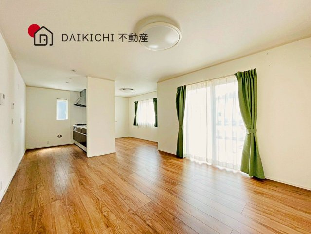 【居間・リビング】 | 加須市上三俣　中古戸建