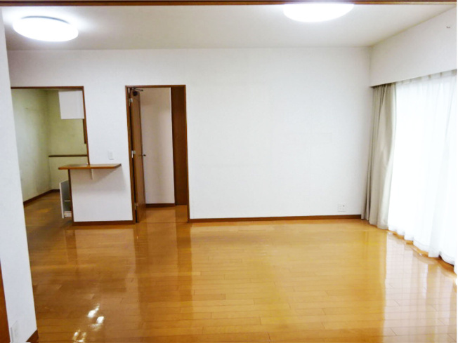 【居間・リビング】 | グランドール御幸町 中古マンション EM06142 | グランドール御幸町　リビング