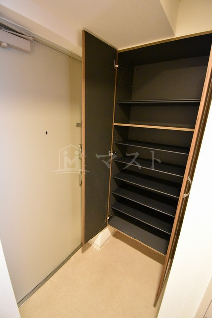 ハーヴェスト京町堀の玄関