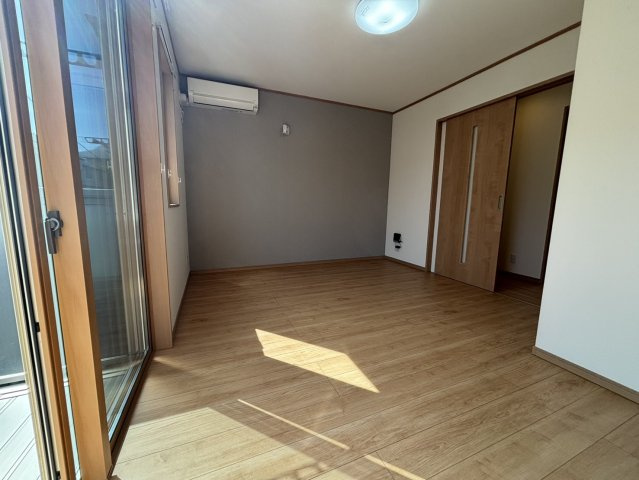 【居間・リビング】ラクラス小松島