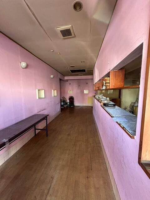 飯島店舗の内装