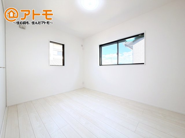 【子供部屋】 | 沼津市岡宮　新築一戸建て　3号棟 | 収納豊富な洋室は使い勝手良好です！