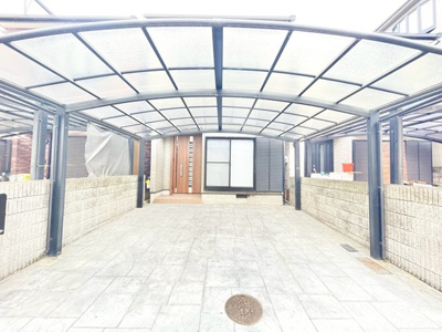 【駐車場】 | 吹田市岸部北３丁目中古戸建 | 現在ご返済中のカーローン・カードローン・教育ローンなどを住宅ローンに一本化したり、家具家電購入費用・引越し費用を住宅ローンと組み合わせるなど、お客さまにメリットの多い住宅ローンのご提案が可能です。