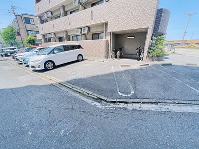 【駐車場】 | グランデール【名古屋市賃貸・洗面脱衣室】