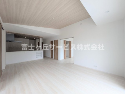 【居間・リビング】 | 掛川市大渕 新築一戸建て 1号棟 | リビングダイニングです