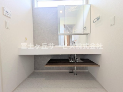 【独立洗面台】 | 掛川市大渕 新築一戸建て 1号棟 | 独立洗面台です