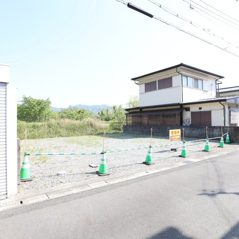 たつの市神岡町西鳥井　売土地の前面道路含む現地写真