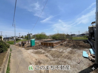 【前面道路含む現地写真】 | CRADLE GARDEN古河市中田第6　 | 前面道路は車通りが少ないのでゆっくり駐車ができます。
