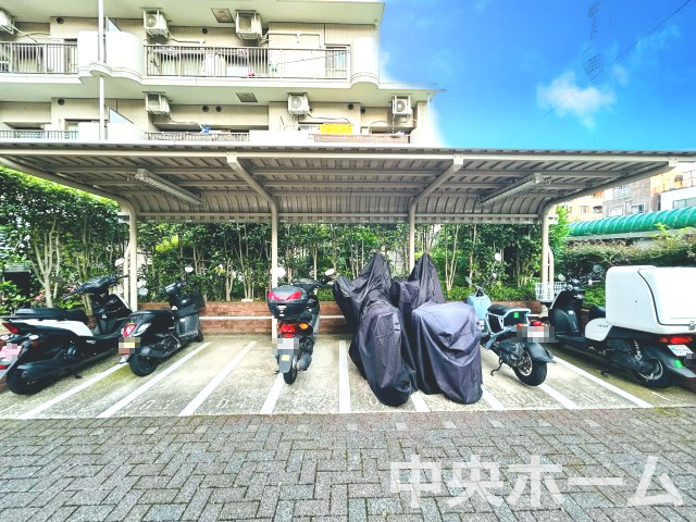 プリメール柳島の駐車場|【バイク置場】最新の空き状況や費用などの詳細は担当スタッフまでお問い合わせください。
