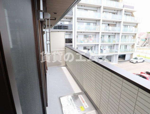 【バルコニー】 | Ｄ－ＲＯＯＭ板付