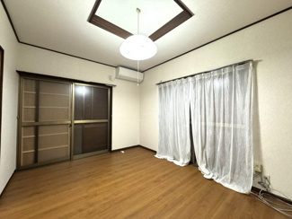 【洋室】 | 出雲路俵町貸家