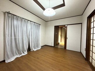 【洋室】 | 出雲路俵町貸家