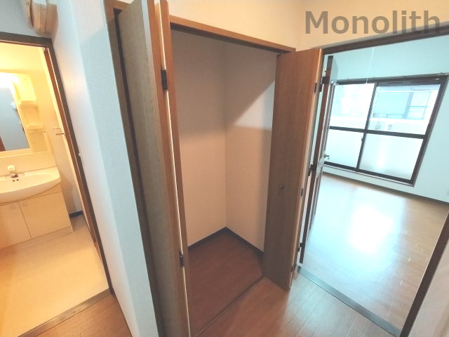 フィール白い雲の内装