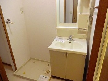 【洗面所】 | アラモード・Ｆ | 忙しい朝には欠かせない洗面所です