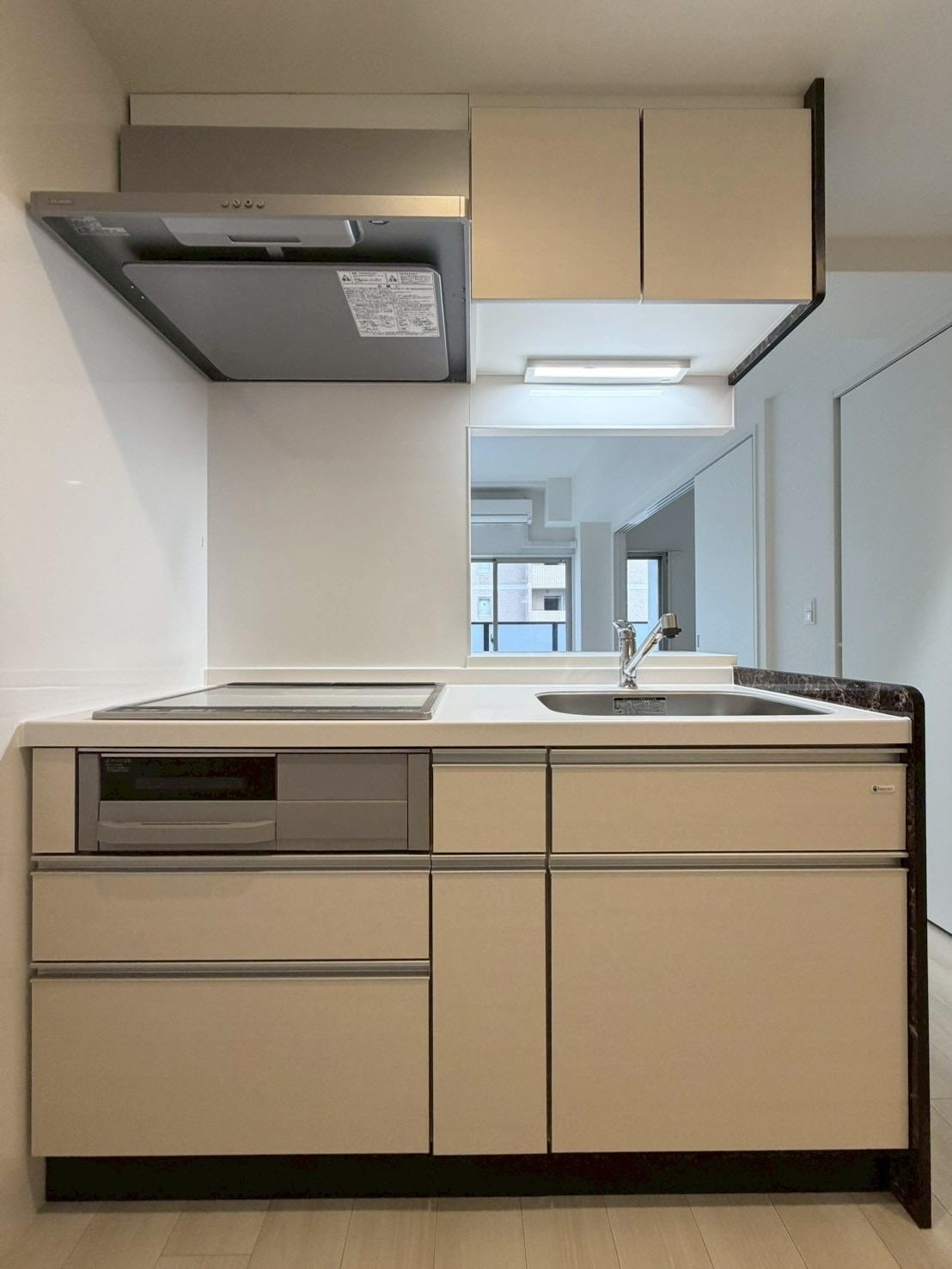 コンフォリア・リヴ淡路町一丁目のキッチン