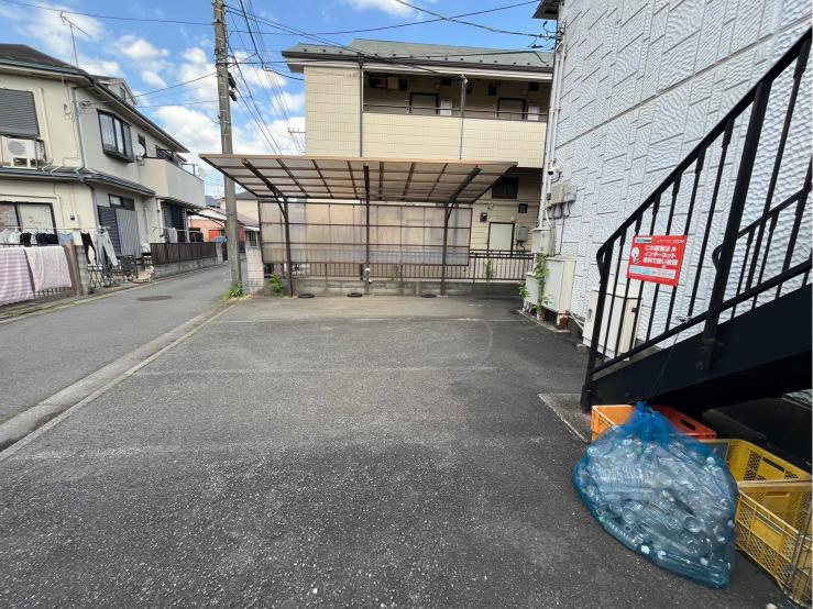 メゾン武蔵野の駐車場