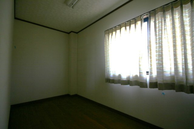 中古戸建　御津町朝臣の収納|３階サービスルーム
書斎やリモートワークにも