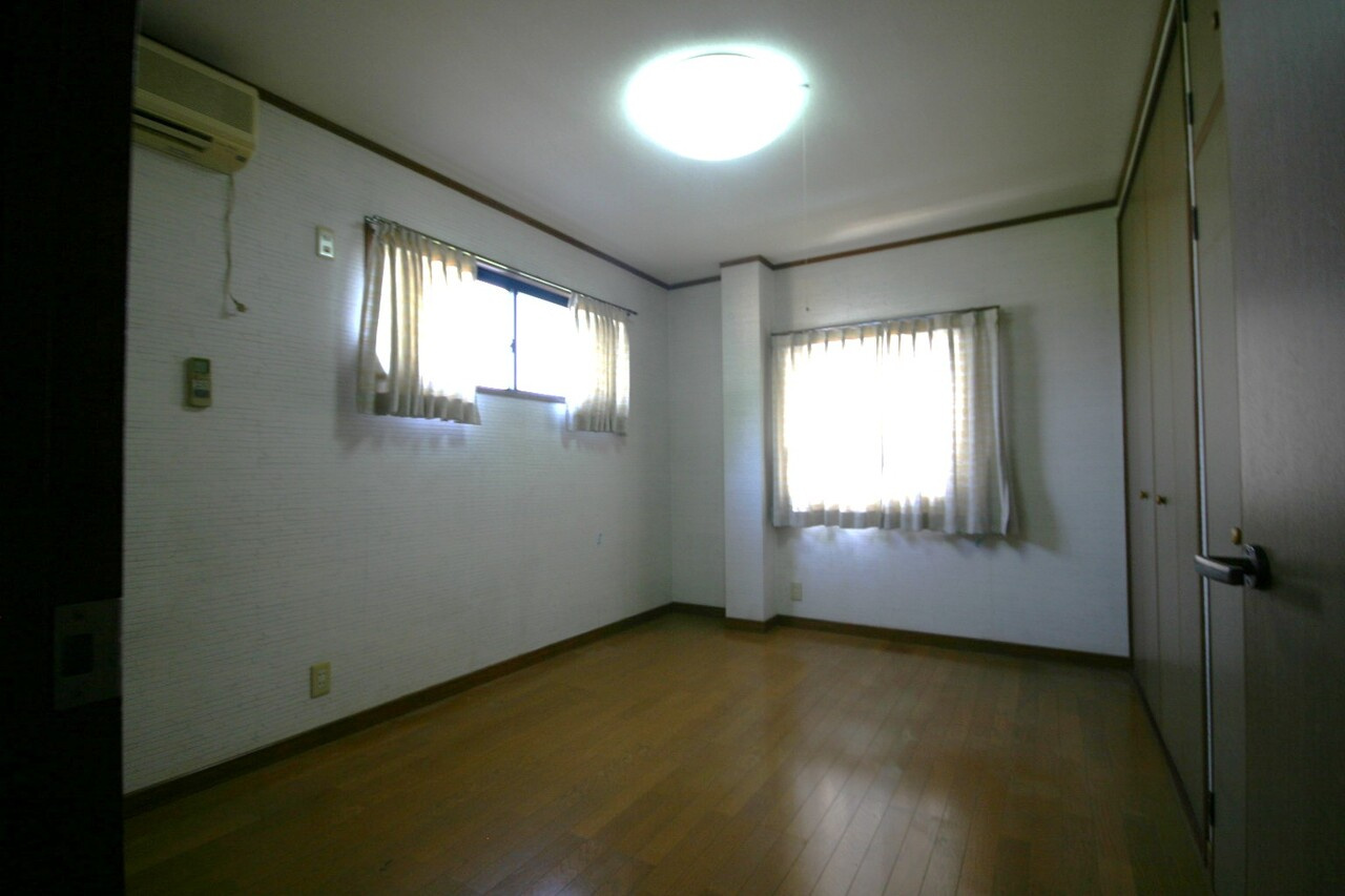 中古戸建　御津町朝臣の洋室|３階洋室
