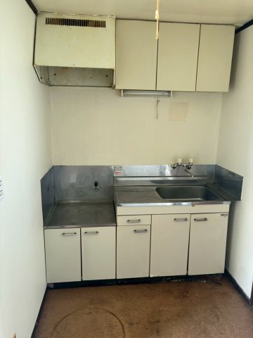 長野県伊那市1棟アパートのキッチン