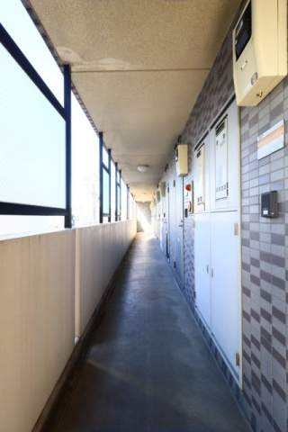 世田谷区池尻４丁目の賃貸マンションのロビー