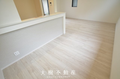 【居間・リビング】 | 座間市相武台１丁目　新築戸建て　全１棟【仲介手数料無料】 | 【仲介手数料無料でご紹介可能です】大樹不動産